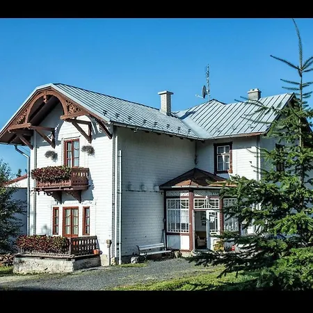 Penzion Villa Breza Guest house *